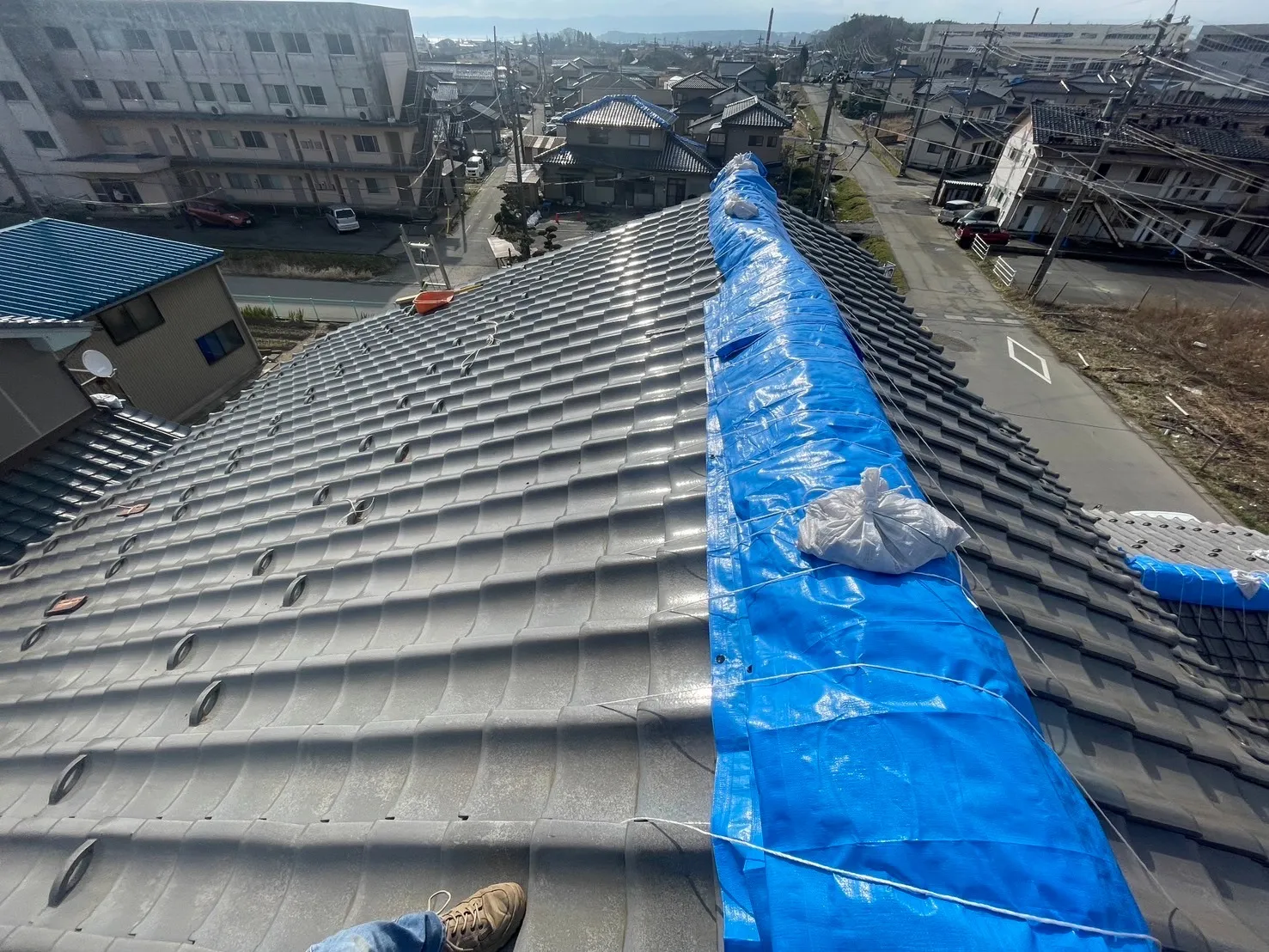 石川県の屋根工事に来ています！